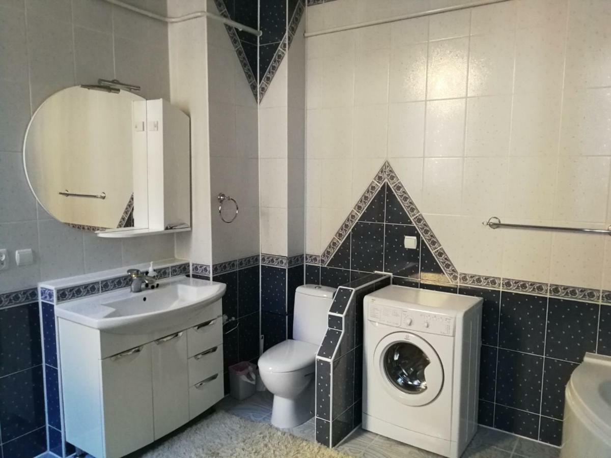 Затишна Квартира В Центрі Міста ترنوبل المظهر الخارجي الصورة
